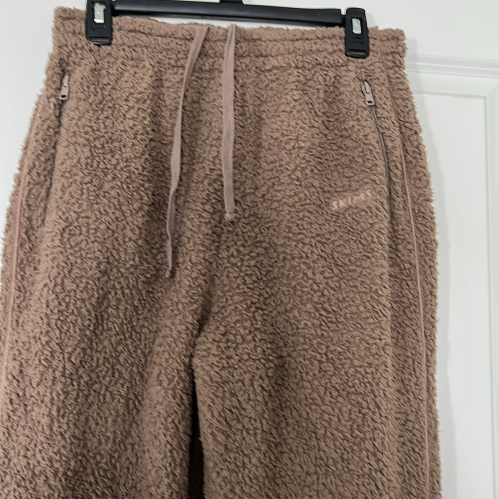 GUC! SKIMS Brown Teddy High Pile Fleece Track Pants Size Medium
